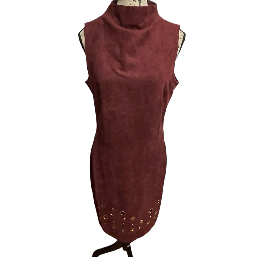 VENUS Burgundy Sleeveless Dress